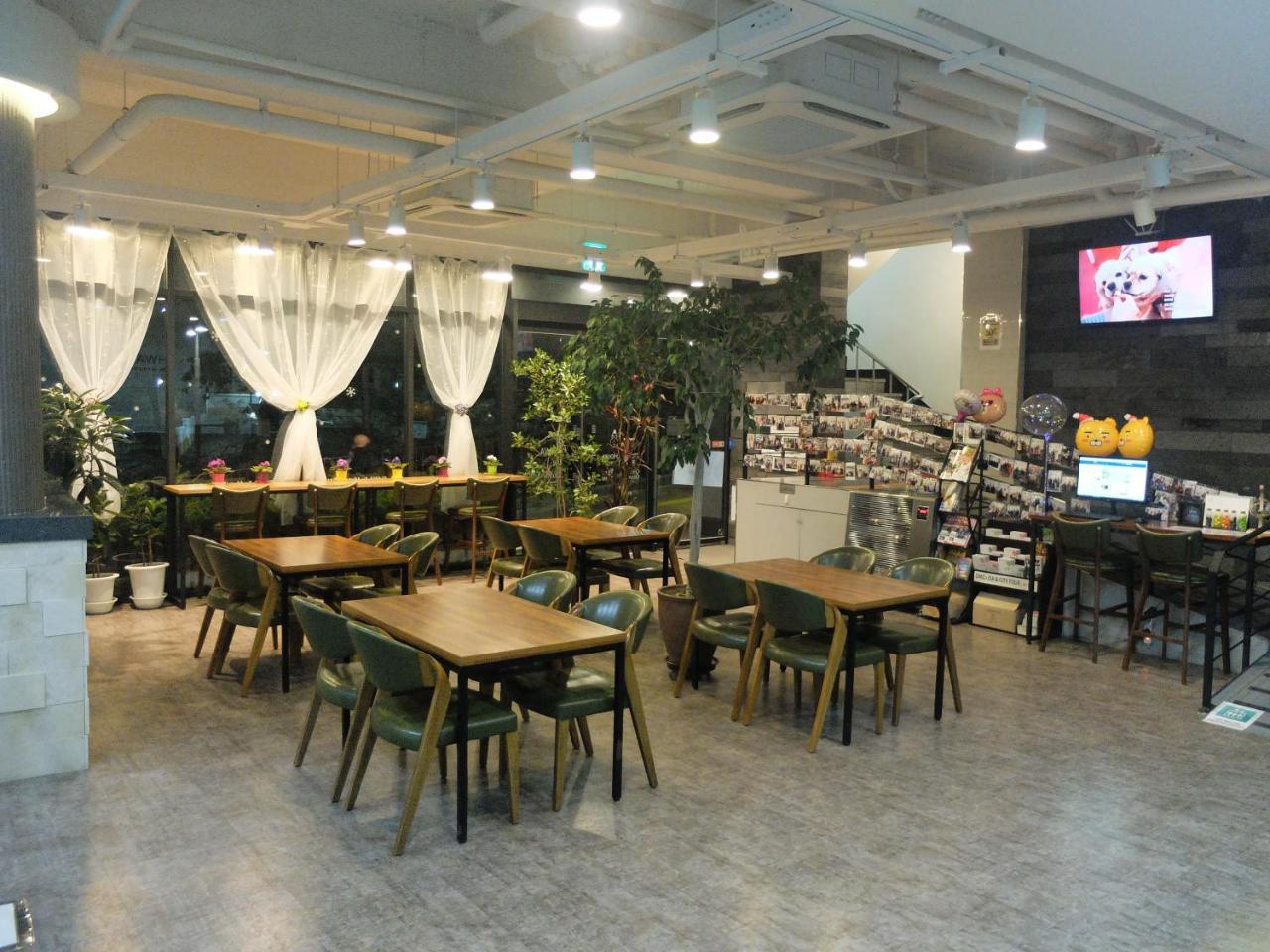 爱华明洞酒店 2* 首爾